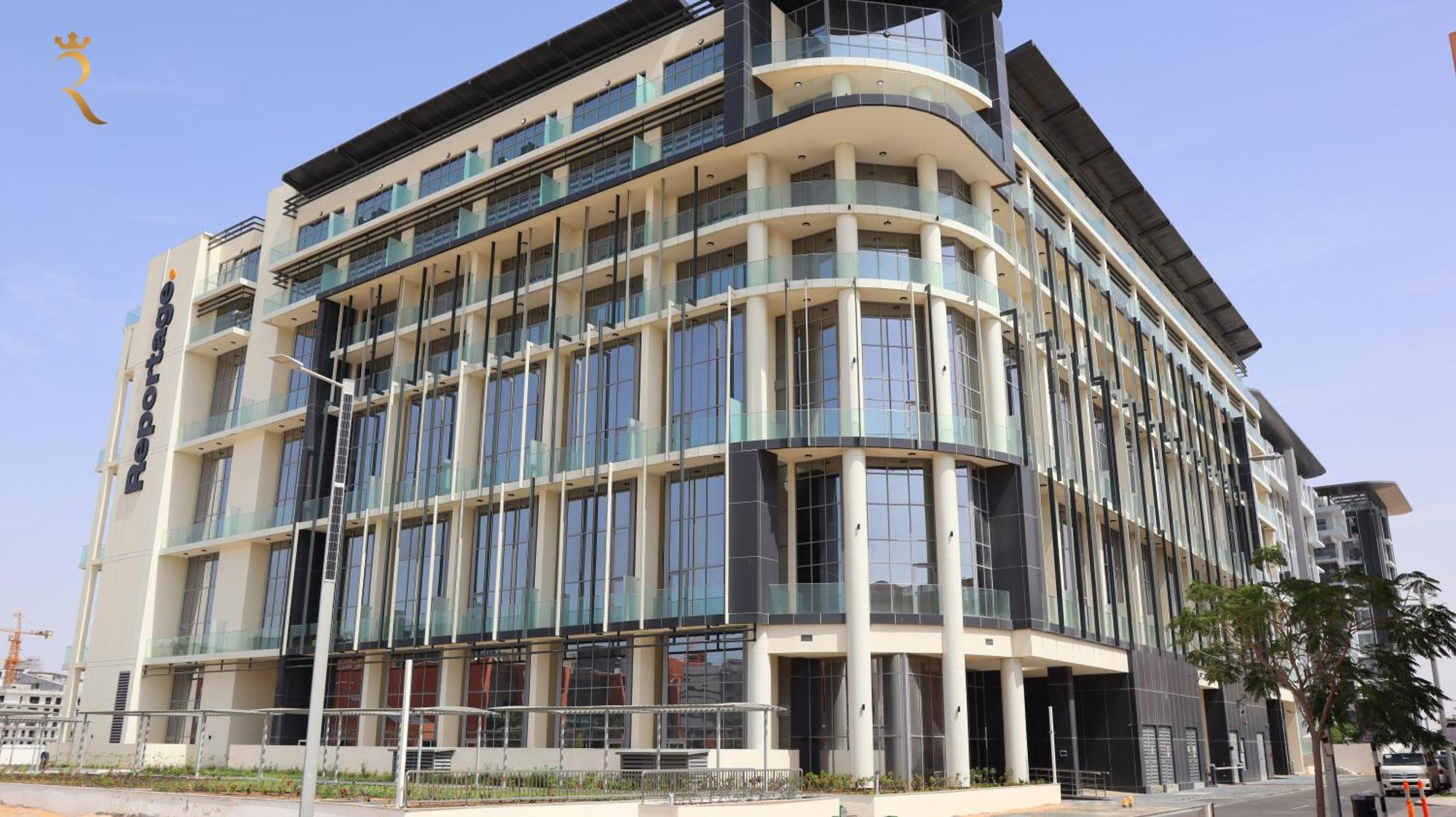 Elegant 2br Retreat In Masdar Apartment *